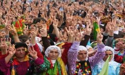 BEKLE GÖR MÜ, TOPLUMSAL İNŞA MI?